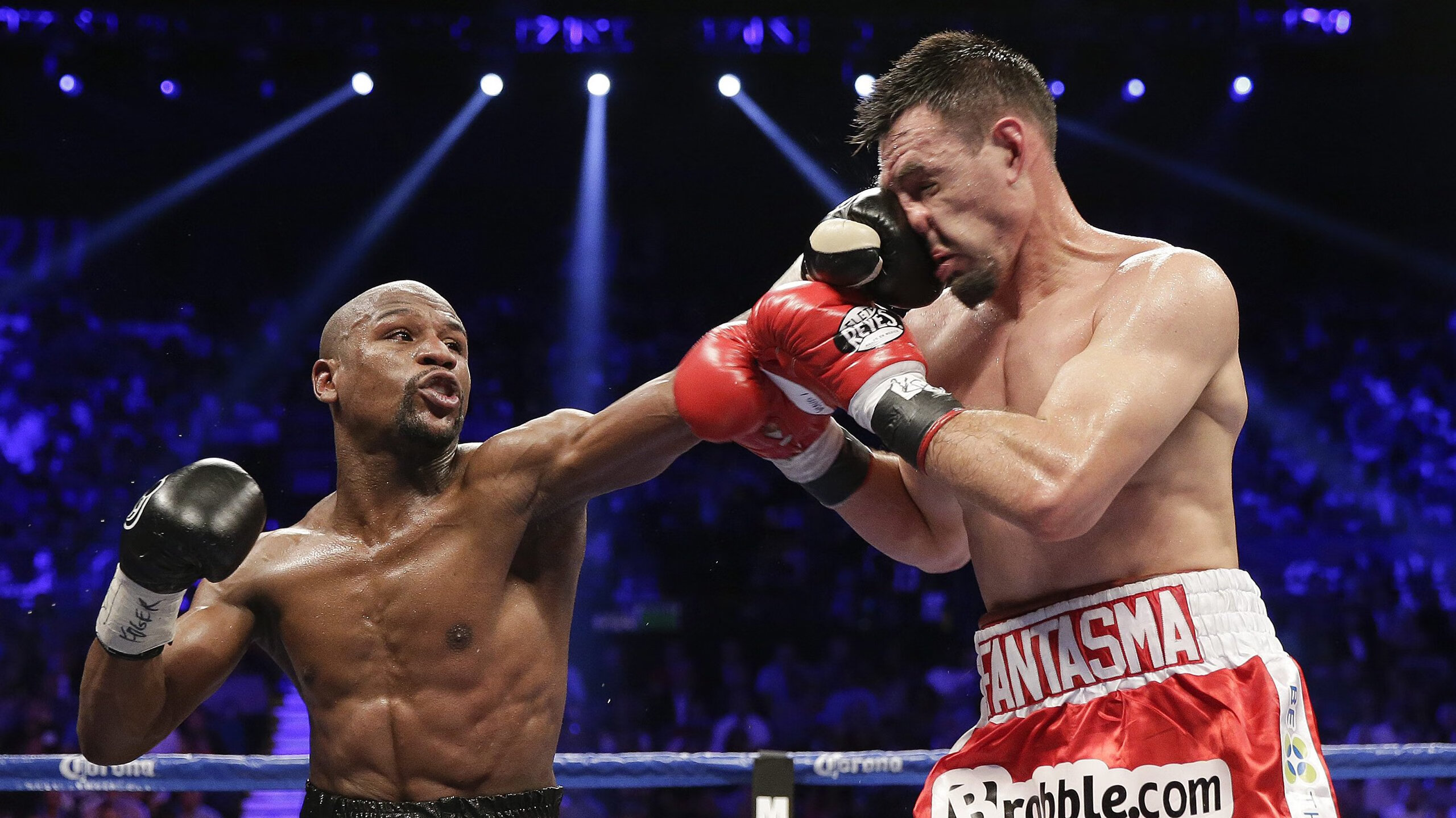 CBA季后赛激战正酣 辽宁本钢力克广东华南虎挺进总决赛